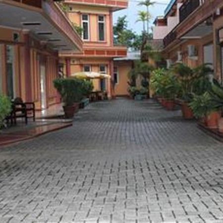 Fujita Papua Hotel 曼诺瓦里 外观 照片